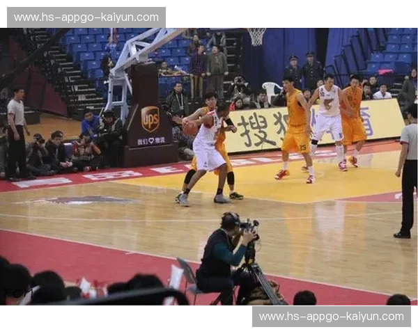 北京vs青岛：麦迪旋风席卷，谁是篮球之城的荣耀？